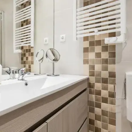 Vintage Terrace With Terrace By Homeful Homes Apartman *