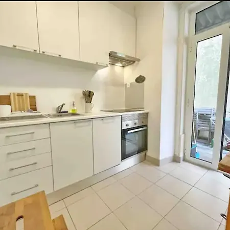 Apartment Vintage Terrace With Terrace By Homeful Homes Lissabon