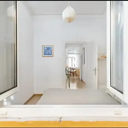 Apartman Vintage Terrace With Terrace By Homeful Homes *